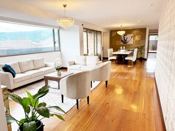 EN VENTA LUJOSO DEPARTAMENTO GRANDE Y CENTRICO, CON 3 HABITACIONES Y 2 TERRAZAS PRIVADAS, CUENCA, ECUADOR.