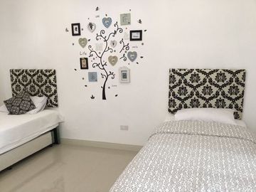 House and Lot/Event's Place For Sale at Tagaytay City, Cavite