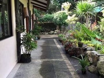 House and Lot/Event's Place For Sale at Tagaytay City, Cavite