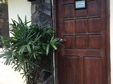 House and Lot/Event's Place For Sale at Tagaytay City, Cavite