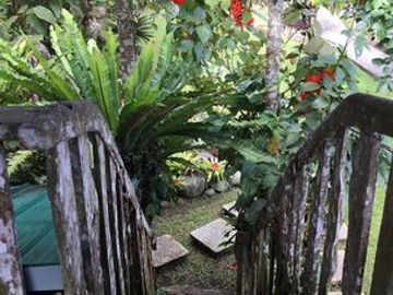 House and Lot/Event's Place For Sale at Tagaytay City, Cavite
