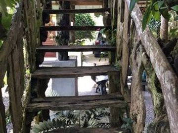 House and Lot/Event's Place For Sale at Tagaytay City, Cavite