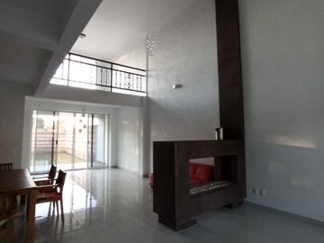 TEPOTZOTLAN  CASA TOTALMENTE NUEVA  EN EXCLUSIVO FRACCIONAMIENTO