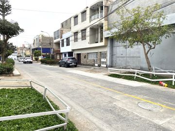 Venta de Terreno en Breña Parám Para 7 Pisos