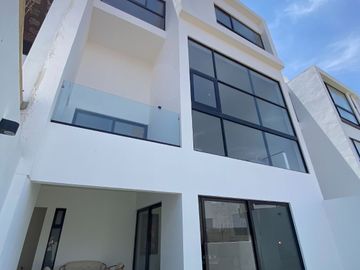 Increíble casa en Lomas de Chapultepec, 4 recamaras y 4.5 baños.