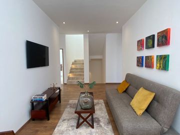 Increíble casa en Lomas de Chapultepec, 4 recamaras y 4.5 baños.