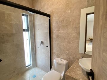 Increíble casa en Lomas de Chapultepec, 4 recamaras y 4.5 baños.