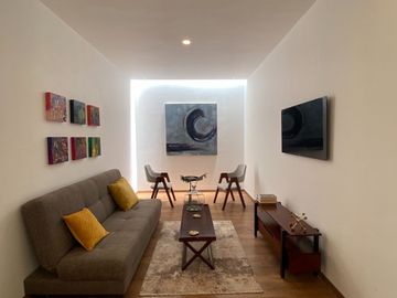 Increíble casa en Lomas de Chapultepec, 4 recamaras y 4.5 baños.