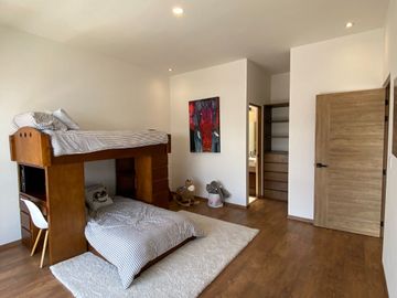 Increíble casa en Lomas de Chapultepec, 4 recamaras y 4.5 baños.