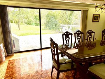VENTA DE EXCELENTE RESIDENCIA EN HACIENDA VALLESCONDIDO CON ENORME JARDIN