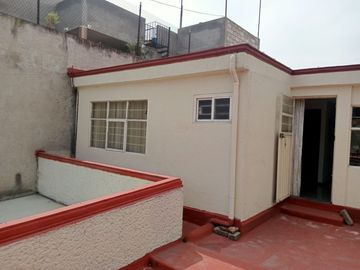 Casa en venta en Valle de Santa Mónica Tlalnepantla de Baz