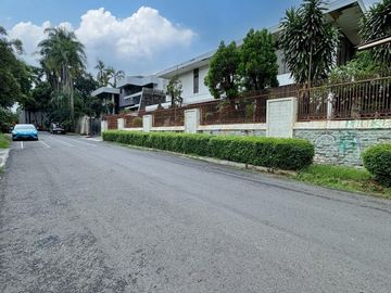 RUMAH di Jl PERMATA HIJAU, KEBAYORAN LAMA, JAKSEL