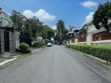RUMAH di Jl PERMATA HIJAU, KEBAYORAN LAMA, JAKSEL