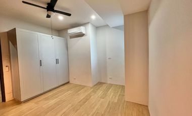 ✨ Elevate Your Lifestyle! Luxe 4 Bedroom Condominium in Ortigas Center 🏙️ Newly Renovated | Panoramic Views | Fully Furnished! 🌟 Prime Location near R