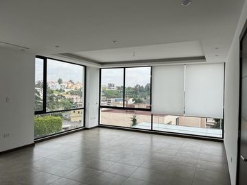 DEPARTAMENTO en VENTA 3 DORMITORIOS SEGUNDO PISO SECTOR COLEGIO ALEMAN