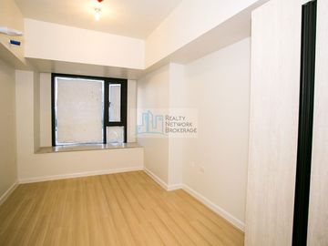 Resale 1 Bedroom Tower 1 Mandani Bay Suites Phase 1