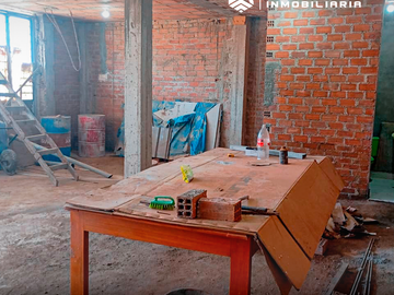 VENTA DE CASA EN 9 DE OCTUBRE - CHICLAYO
