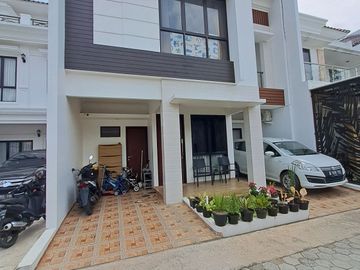 jual rumah baru 2 lantai duren sawit jakarta timur