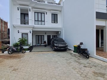 jual rumah baru 2 lantai duren sawit jakarta timur