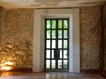 Casa grande en esquina en venta centro de Merida.