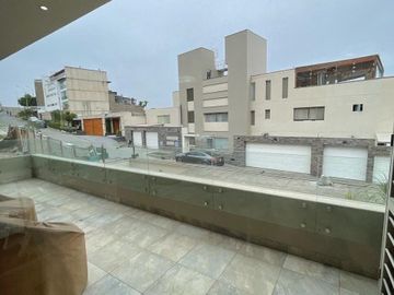Departamento amplio tipo casa en Casuarinas Sur