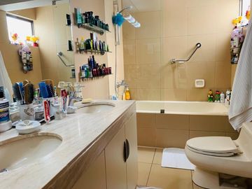 Departamento amplio tipo casa en Casuarinas Sur