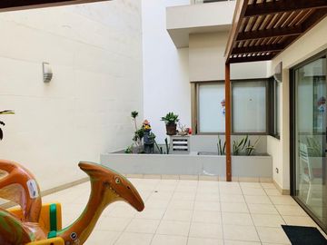 Departamento amplio tipo casa en Casuarinas Sur