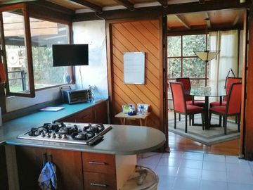 CASA ESTILO RUSTICO 200 METROS 3 HABITACIONES SECTOR EMBAJADA USA