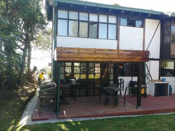 CASA ESTILO RUSTICO 200 METROS 3 HABITACIONES SECTOR EMBAJADA USA