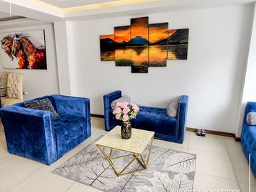 CASA HERMOSA CON PISCINA Y JACUZZI  EN IBARRA