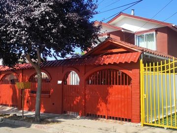 Casa en Belloto 2000, a paso del Lider el Belloto