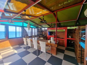 Luxurious 5-Storey Beach House in Catmon with Spectacular Ocean Views