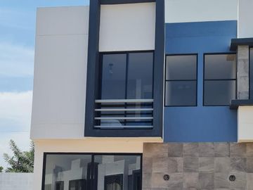 Casa en Venta con alberca a 15 minutos de Cuernavaca en Emiliano Zapata Morelos