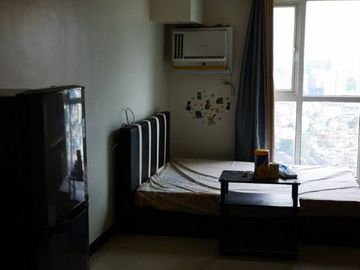 PAG - FOR SALE: Studio Unit in Axis Residences, Mandaluyong