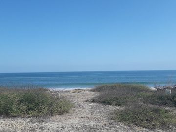 Terreno Frente Al Mar- Playa Punta Canoas -Tumbes