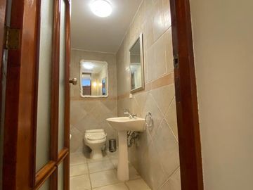 EN VENTA CASA ACOGEDORA Y DE ESPECIAL ARQUITECTURA  EN LA ENCANTADA DE VILLA, CHORRILLOS