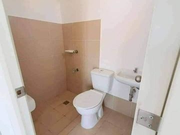 Move in at 2% Downpayment Ready for Occupancy Townhouse for sale in Calamba