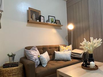 SMDC Shore 2 MOA, 24 sqm 1 bedroom unit w/balcony for sale