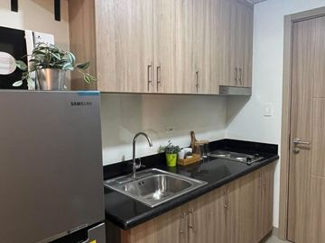 SMDC Shore 2 MOA, 24 sqm 1 bedroom unit w/balcony for sale
