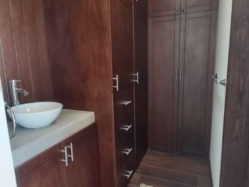 CASA EN VENTA EN PACHUQUILLA MINERALES
