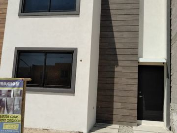 CASA EN VENTA EN PACHUQUILLA MINERALES