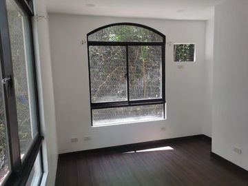Townhouse for Rent/Sale at Carmona Cavite
