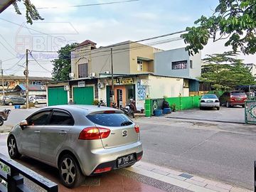 Fully renovated 2-storey house in Tiban Indah Permai for sale