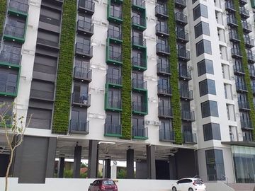 The Dazzling Studio Unit for Sale in Zadia, Santa Rosa, Laguna