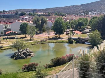 Casa en venta fraccionamiento privado cañadas del bosque, tres Marías.