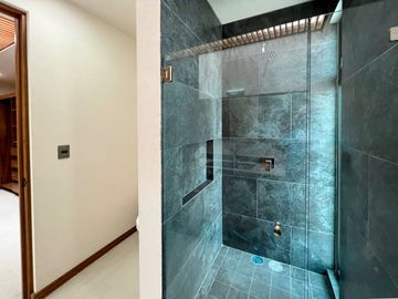 CASA NUEVA EN VENTA CON RECÁMARA EN PLANTA BAJA EN VENTA FRACC. PRADERAS ALTOZANO JUNTO A CLUB DE GOLF ALTOZANO