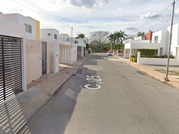 Gran Remate, Casa en Col. Hacienda Sodzil Nte., Mérida, Yuc.