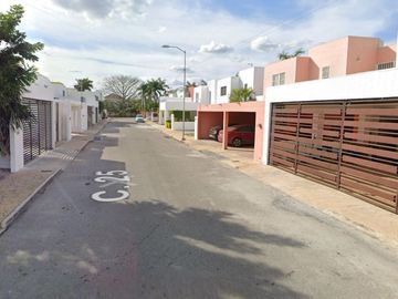 Gran Remate, Casa en Col. Hacienda Sodzil Nte., Mérida, Yuc.