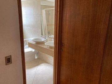 VENDE DEPARTAMENTO EXCLUSIVO ASCENSOR DIRECTO  PISO 6 UF 17.500