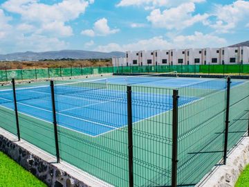 CASA EN VENTA A 15 MINUTOS DE CUERNAVACA, MORELOS; MÉXICO. 3 RECÁMARAS, ALBERCA, CANCHAS DEPORTIVAS Y PET PARK.